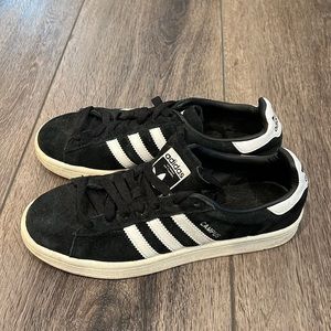 Black Adidas Campus sneakers size 6
